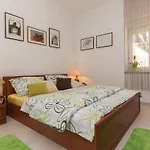 Snjezana Апартаменты *