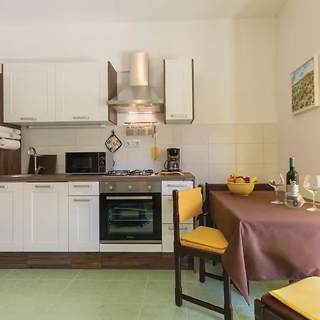 Apartment Snjezana Pula