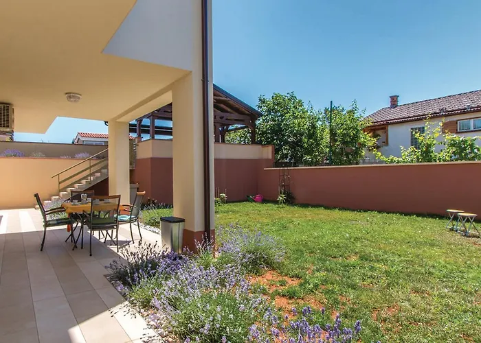 Snjezana Apartment Pula